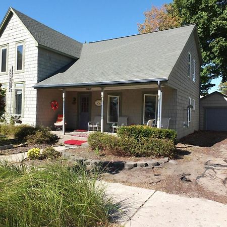 Bayside Cottage - Remodeled And Great Location! Frankfort Exterior photo