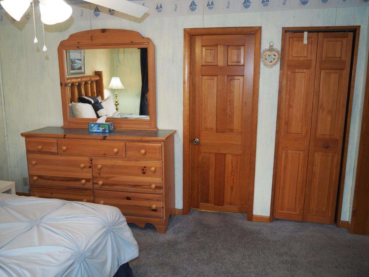 Bayside Cottage - Remodeled And Great Location! Frankfort Exterior photo