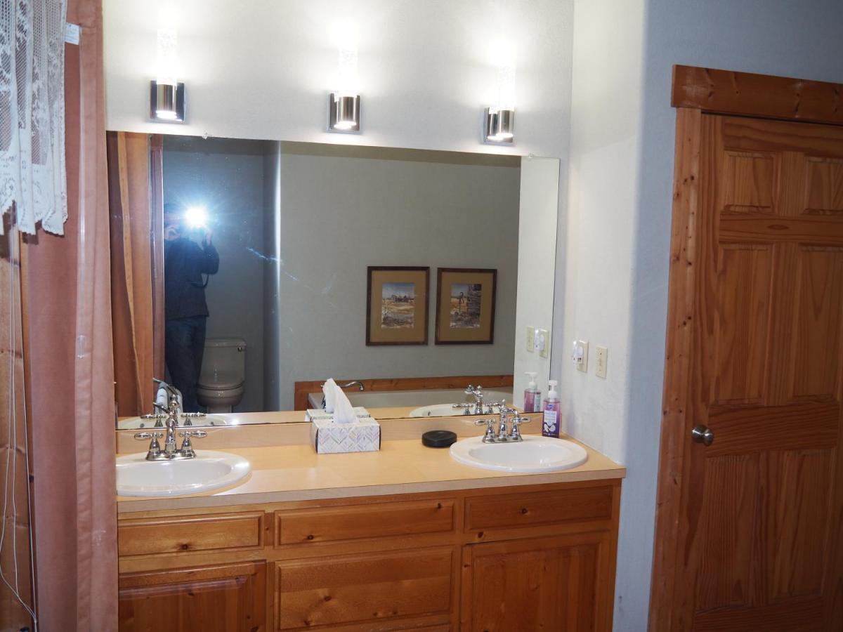Bayside Cottage - Remodeled And Great Location! Frankfort Exterior photo