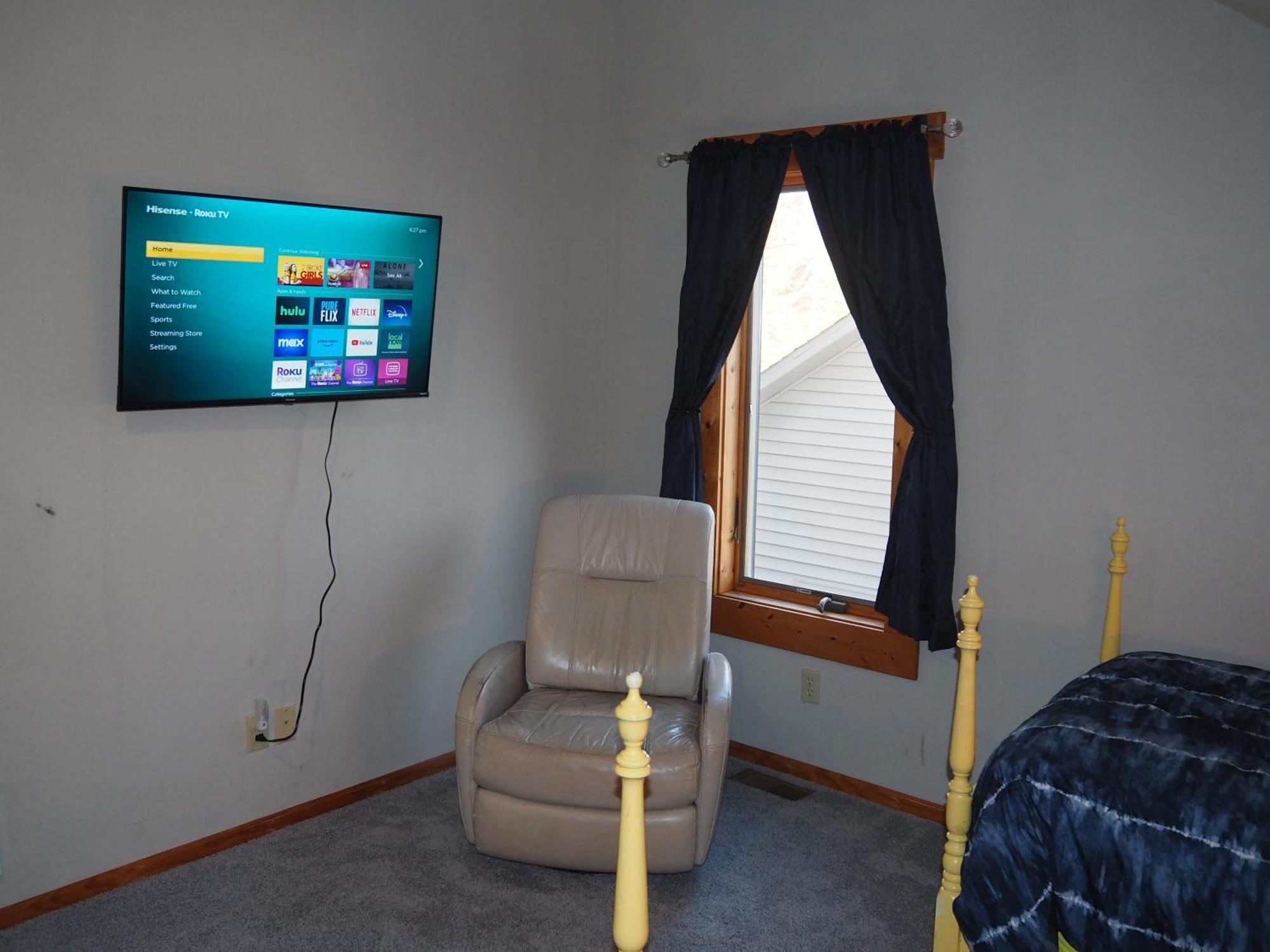 Bayside Cottage - Remodeled And Great Location! Frankfort Exterior photo