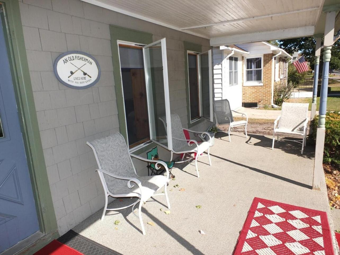 Bayside Cottage - Remodeled And Great Location! Frankfort Exterior photo