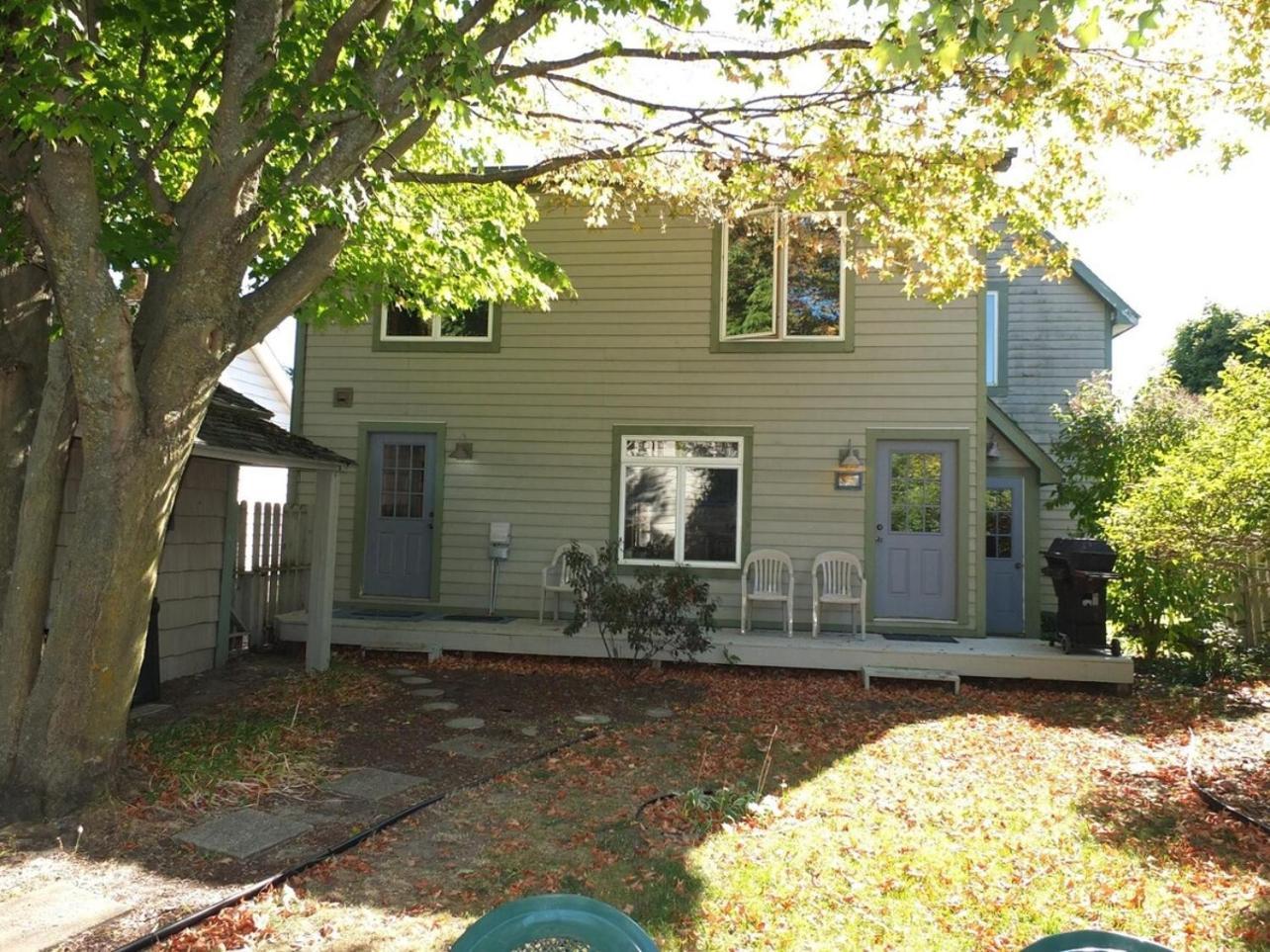 Bayside Cottage - Remodeled And Great Location! Frankfort Exterior photo